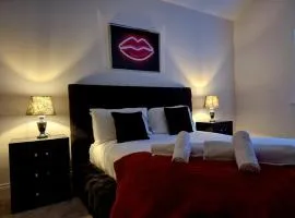 The Hamilton luxury holiday let's- Holly Barn