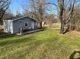 Country Cottage with beautiful views, haustierfreundliches Hotel in Saugerties