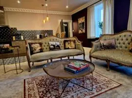 Hamilton-The Alexander suite luxury holiday Let's