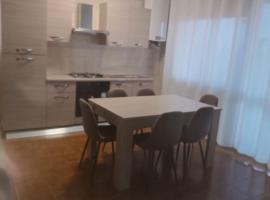 Appartamento Dannunzio, apartment in Castelnuovo del Garda