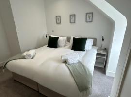 churchward house flat 4, apartment in Chertsey