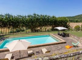 PoloTuristicoUmbria Casale Roteto con Piscina, hotel v destinaci Città di Castello