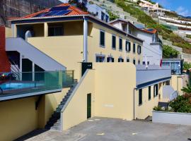 Villas Quinta da Lapa by AnaLodges, hotel u gradu Camara de Lobos