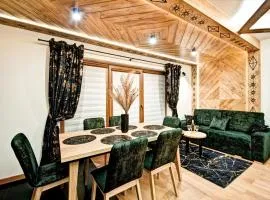 Domki pod Grapą JAKUZZI & DELUXE & Willa pod Grapą