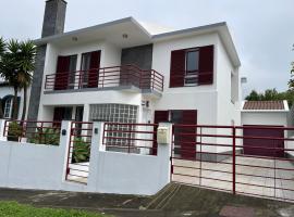 Populo Beach Villa, ваканционна къща в Livramento