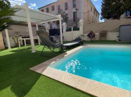 VILLA MARYSE avec piscine privative, place to stay in Saint-Laurent-de-la-Salanque