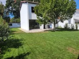 Jolie maison 3 chb et jardin proche Arcachon