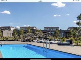 E&K apartamentai su šildomu baseinu kieme, hotel v destinaci Palanga