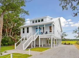 Champagne and Sunsets, cheap hotel in Edisto Island