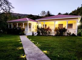 Maison 79, cottage in Soufrière
