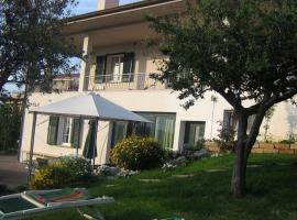 Villa Emma - L'Arte dell'Accoglienza, романтический отель в Сан-Марино