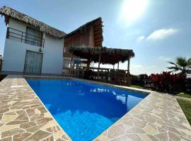 Galia Chincha® Casa de Playa con Piscina 1era fila, rumah liburan di Casa Blanca