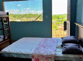 Covil das Trilhas Hostel: Lençóis'te bir otel