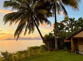 Pae Miti Beach house - white sand beach - Tahiti - 7 people