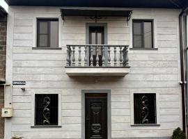 New , comfortable 3 bedroom house، مكان عطلات للإيجار في يريفان