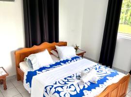 ATITAUTU Guest House، بيت ضيافة في Tautira