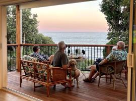 The Dunes - Couples *Beachfront*, hotel a Lake Tyers