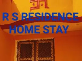 R.S Residence Homestay