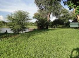 Hippo Paradise Lodge and Campsites, cabin in Kariba