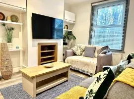 Modernised cottage Sleeps Six