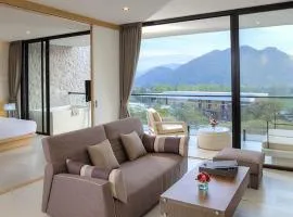 Luxurious Botanica Khao Yai