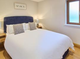 Host & Stay - Oak Barn, hotel keluarga di Ashford