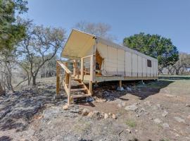 Twin Falls Luxury Glamping - Escape Tent, luksustelt i Boerne