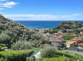 2 Bedroom Stunning Apartment In Moneglia