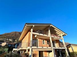 DAMA Apartment in Tremezzina, hotel i Lenno