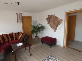 Zur Waldhufe - Ferienwohnung mit 2 Schlafzimmern, appartement à Königswalde