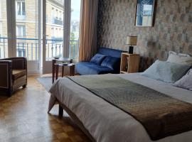 Studio Roy Gradlon Quimper, hotel near Pluguffan Airport - UIP, 