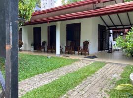 Diyawanna Rest, hotel en Sri Jayewardenepura Kotte