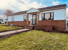 Hollida House, villa in Martinsburg