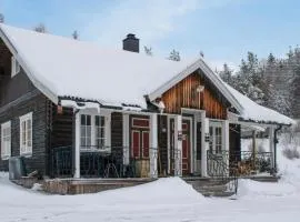 3 Bedroom Beautiful Home In Gjesåsen