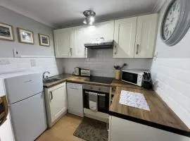 194, Belle Aire, Hemsby - Beautifully presented two bed chalet, sleeps 4, pet friendly, close to beach!
