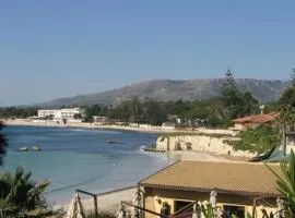 Villa near the sea in full relaxation - large garden wi-fi
