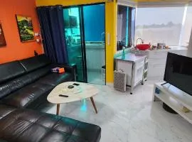 Corner Smart Home Condo Amazing Views of Chiang Mai, Doi Suthep, and Nimman