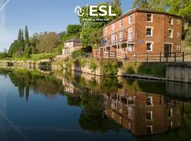3 Bedroom House - Overlooking River - Shrewsbury Town Centre