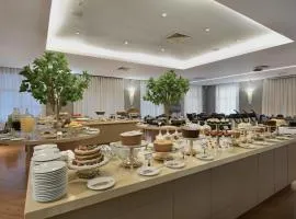 Araucaria Plaza