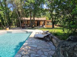 Villa Bergerie Baracco Argia, piscine, maquis et tradition corse pour 6 personnes, Ferienhaus in Barbaggio