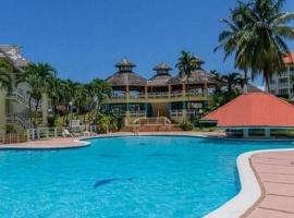 Mystic Ridge Resort, hotel v mestu Ocho Rios