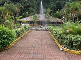 Pedro Vicente Maldonado में, होटल HOSTERIA EL PARAISO