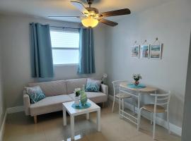 C & Y Guesthouse, вариант проживания в семье в Тампе