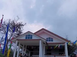 Tsering's Homestay Oyan