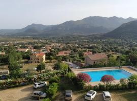 Appartement avec piscine partagée, hotel in Calenzana