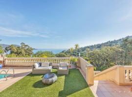 Villa Piscine, vue mer Cap Nègre, hôtel au Lavandou