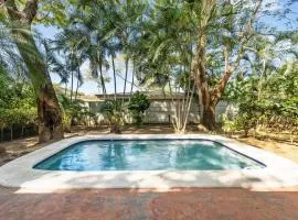 2-Bedroom House with Pool