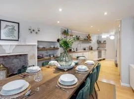 Divine Georgian Townhouse in the heart of Bath