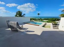 Departamento con vista al mar .