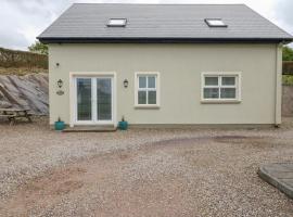 Rock Lawn Cottage, holiday rental in Glanbannoo Upper